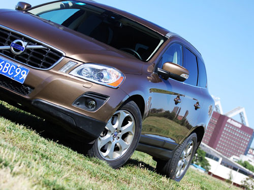 横菜登场 试驾沃尔沃XC60（体验篇）