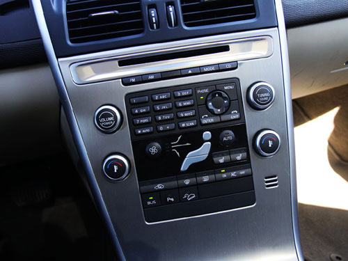 横菜登场 试驾沃尔沃XC60（体验篇）