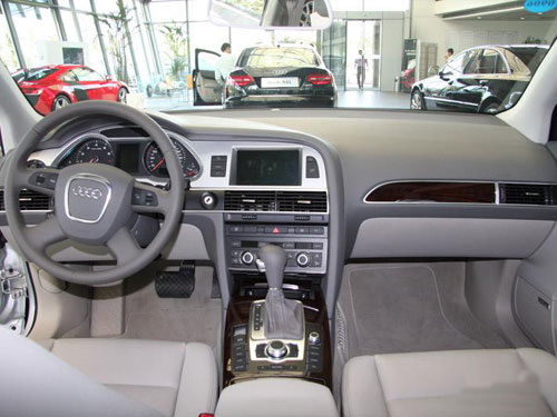 奥迪A6L 4S店最高优惠3万元 现车充足