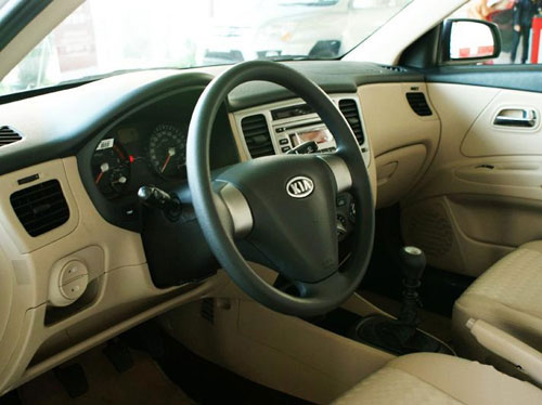 起亚锐欧最高优惠1.18万元 现车充足 