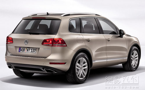 大众途锐R混合动力版 火拼宝马X5M和X6M