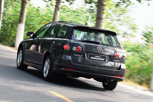 试驾马自达6 Wagon车型 家庭必备旅行车 _车讯网