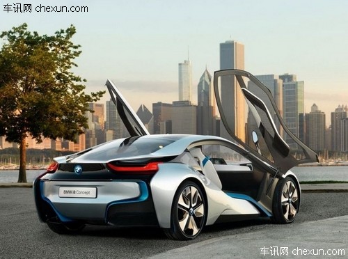 宝马混动超跑i8雪地谍照曝光 剪刀门重现