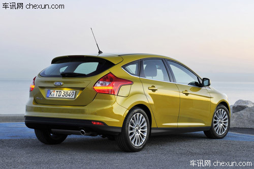 本次亮相的新福克斯将推出两厢和三厢共12款